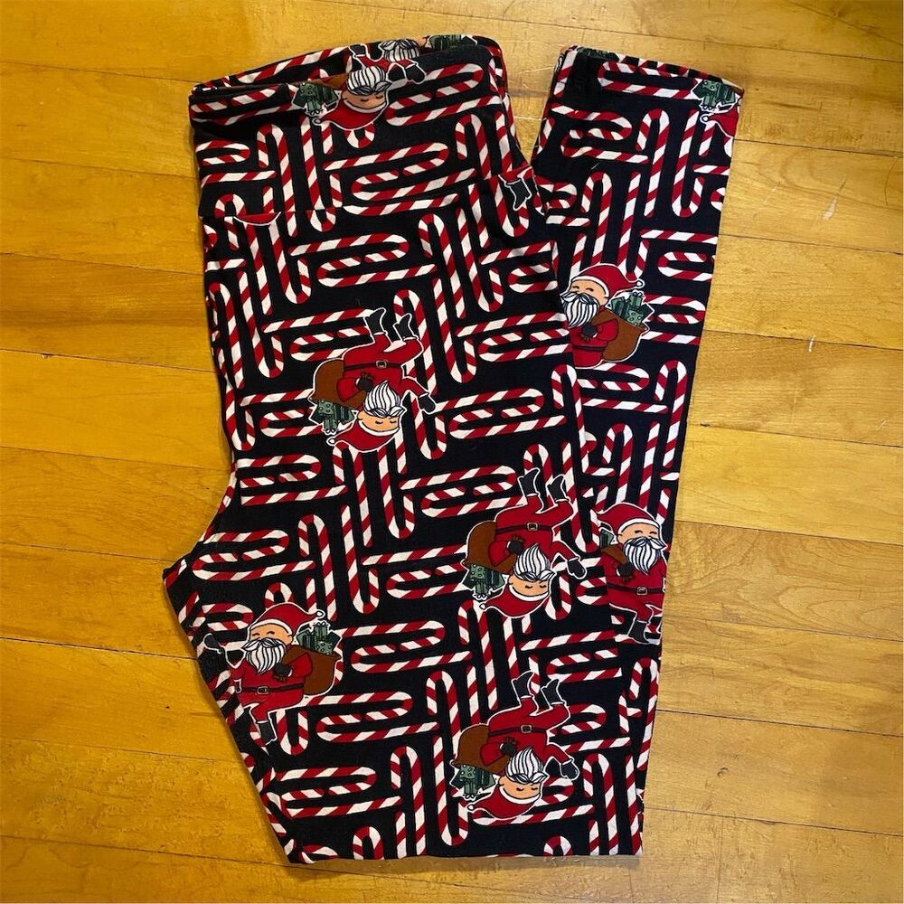 LuLaRoe Women's Christmas Leggings Black Candy Canes/Santa Sleighs.  OS